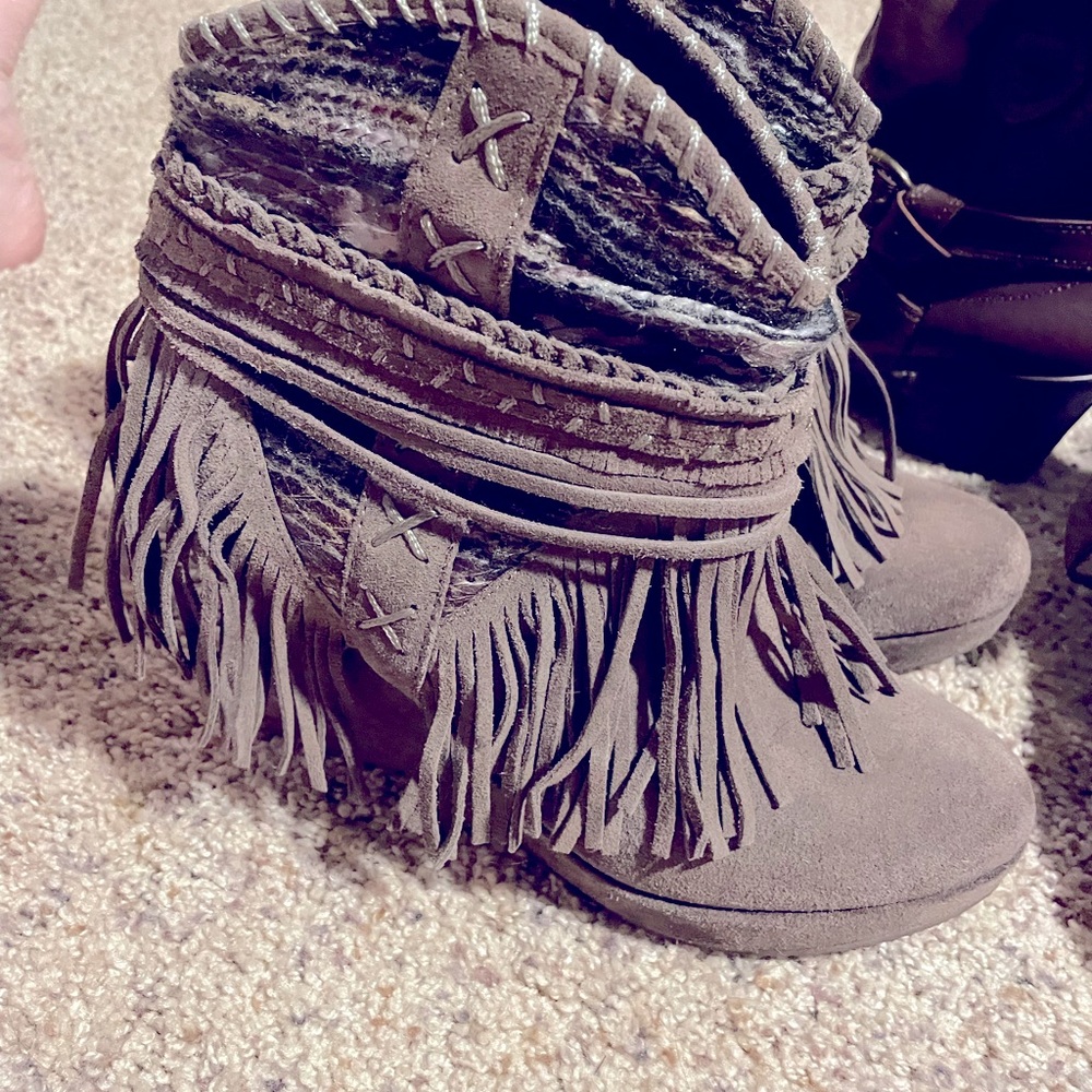 Gorgeous grey booties